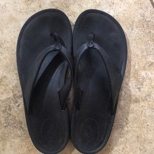 Olukai sandals